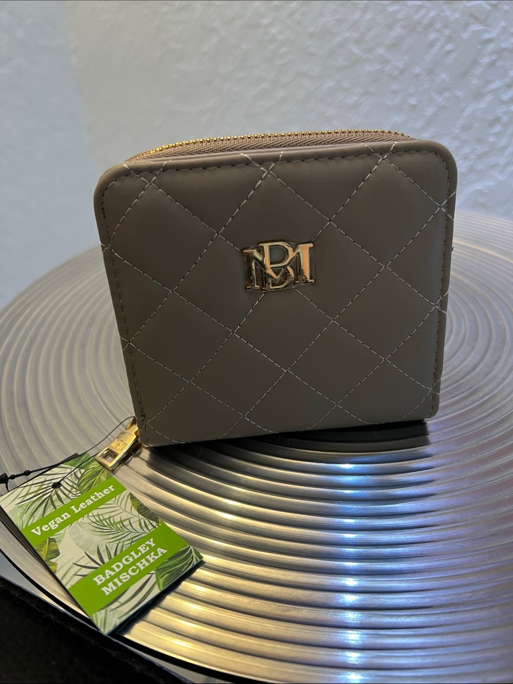 BADGLEY MISCHKA VEGAN LEATHER TAUPE COIN PURSE